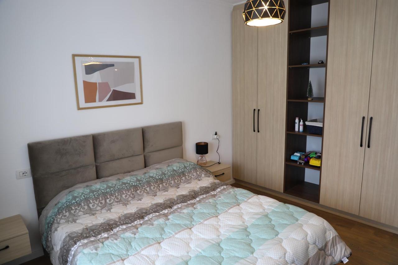 Daniel City Center Apartment Берат Екстер'єр фото